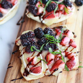 Grilled Brie + Fruit Pizza Crisps