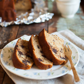 Banana Chocolate Bundt Cake