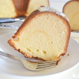 White Chocolate Pound Cake