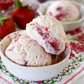 Strawberry Swirl Ice Cream