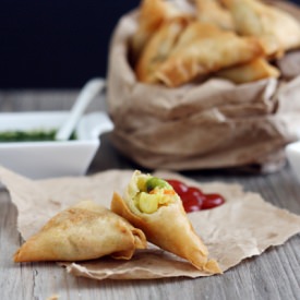 Mini Vegetarian Samosas