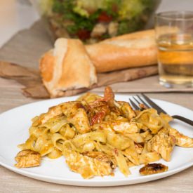 Pasta w Pesto Chicken Creme Fraiche