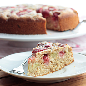 Strawberry Rhubarb Yoghurt Cake