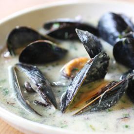 Thai Coconut Mussels