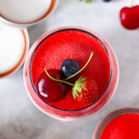 Triple Berry Frozen Smoothies