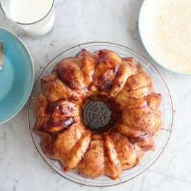 Cinnamon Peach Monkey Bread