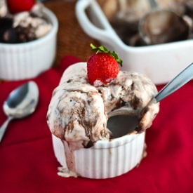 Strawberry Fudge-Swirl Ice Cream