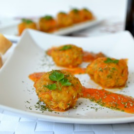 Spanish Meatballs in Tomato Sauce