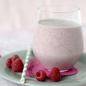 Raspberry Smoothie with Coconut
