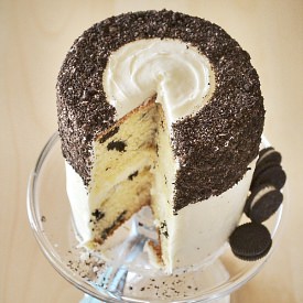 Mini Cookies and Cream Cake