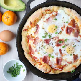 Skillet Breakfast Pizza