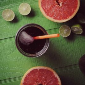 Agua de Toronja y Jamaica