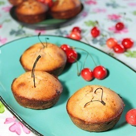 Cherry and Almond Cupcakes