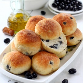 Buns with Olives