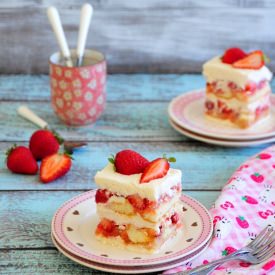 Strawberry Tiramisu