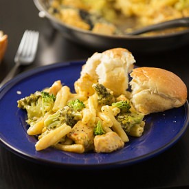 Cheddar Broccoli and Chicken Pasta