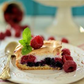 Cake “Fruits of the Forest”