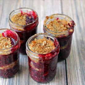 Blackberry Crisp in a Jar