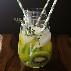 White Wine Kiwi-Apple Sangria