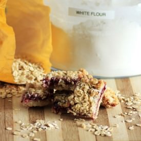 Raspberry Coconut Oatmeal Bars