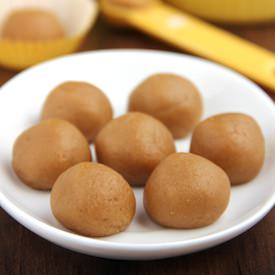 Peanut Butter Cookie Dough Bites