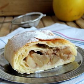 Strudel with Chopped Apples