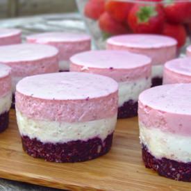 No-Bake Mini Berry Cheesecakes