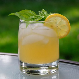 Aleppo Pepper Basil Lemonade