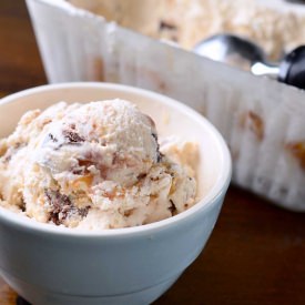 Brownie Cookie Caramel Ice Cream