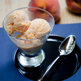 Eggless Peach Ice Cream