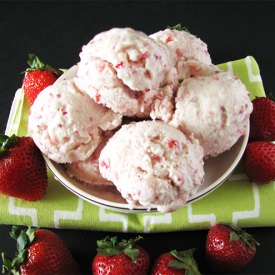 Simple Vegan Strawberry Ice Cream