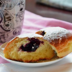 Buns Filled with Blueberries