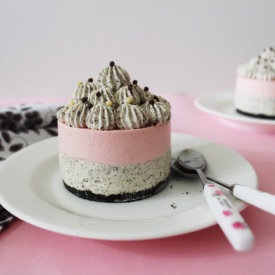 No Bake Oreo Cheesecake Dessert