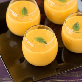 Mango Banana Flax Smoothie