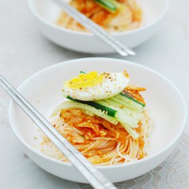 Kimchi Bibimguksu