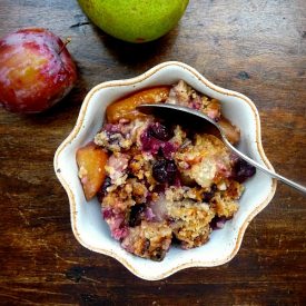 Pear Plum Blueberry Crisp Streusel
