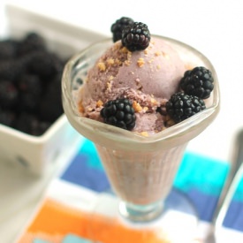 Blackberry Crumble Ice Cream