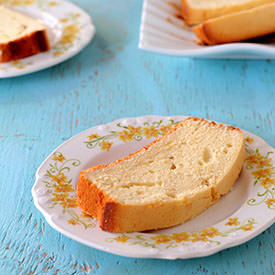 Cold-Oven Cream Cheese Pound Cake
