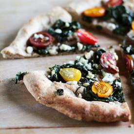 Spinach, Feta & Tomato Pizza