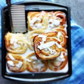 Brazilian Coconut Rolls