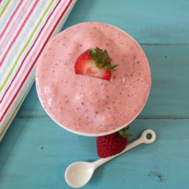 Strawberry Oatmeal Smoothie Bowl