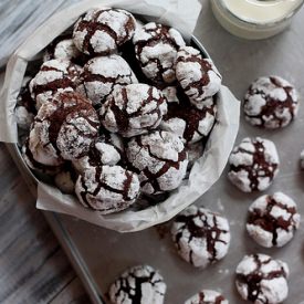 Chocolate Crinkle Cookies