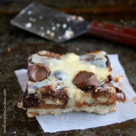 Twix Cheesecake Bars