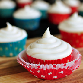 Best Ever Vanilla Cupcakes