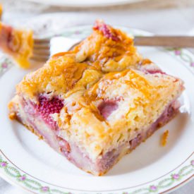 Peanut Butter Swirl Strawberry Cake