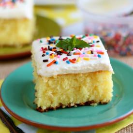 Lemon Dream Yogurt Cake