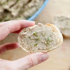 White Bean Lentil Garlic Dip