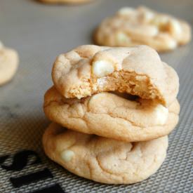 Cinnamon Roll Cheesecake Cookies