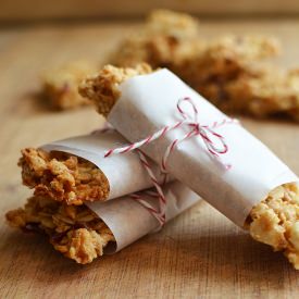 White Choco & Cranberry Granola Bars