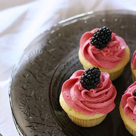 Mini Blackberry-Vanilla Cupcakes